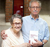 Professor Roberto Salmeron e esposa no campus Maracan